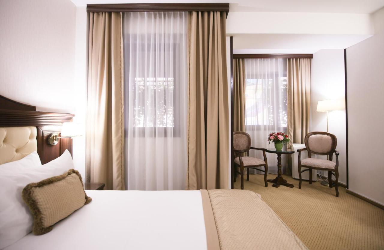 Hotel Carmen Predeal Eksteriør bilde